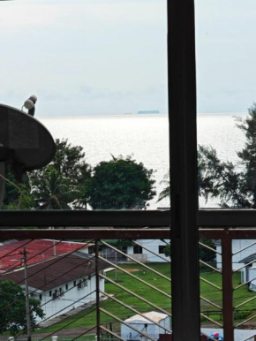 Shorelina Homestay - PD Laguna Condo
